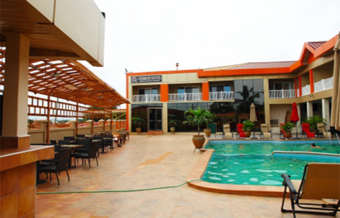 Crismon Hotel Ghana - Poolside View