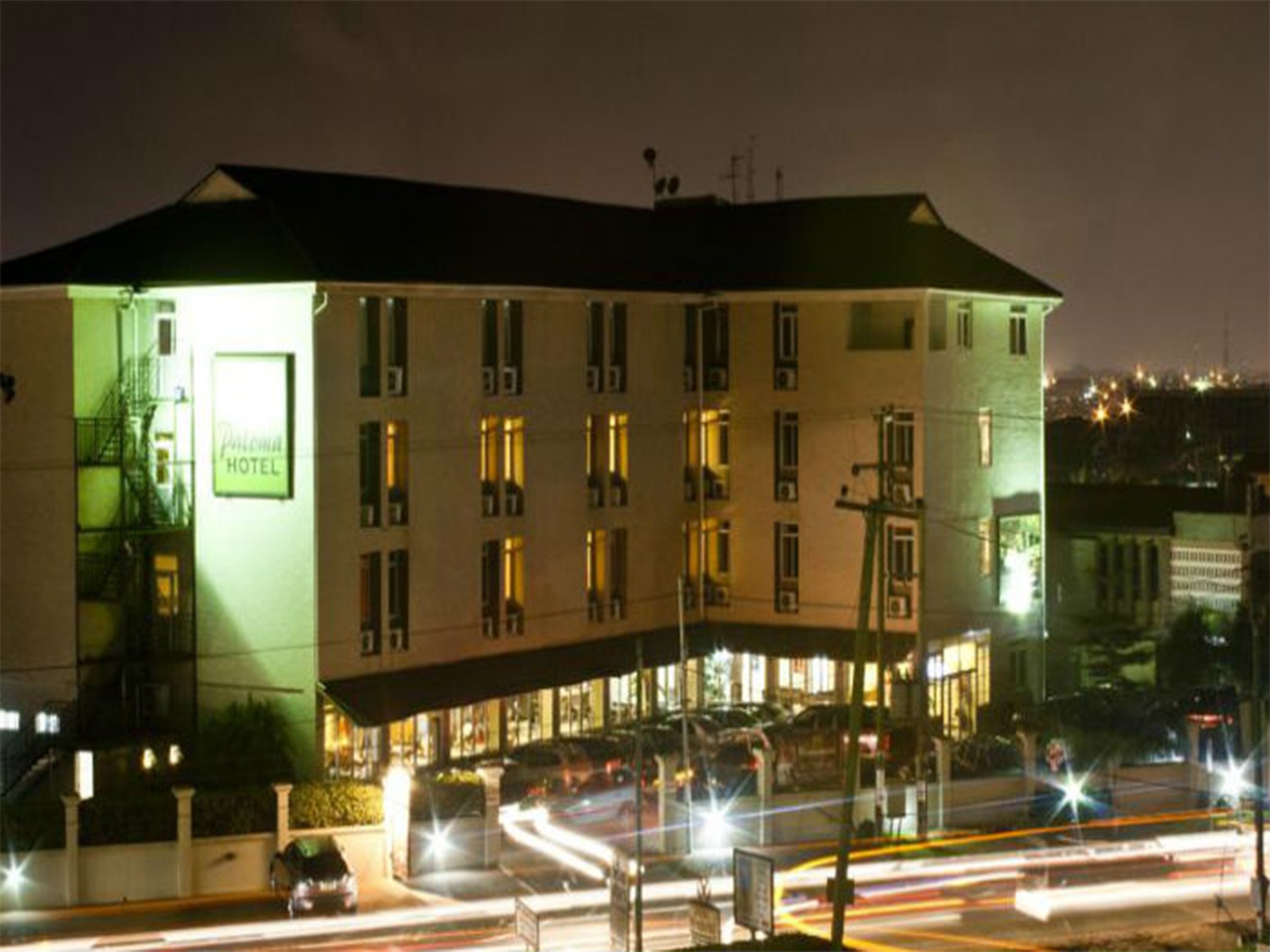 Paloma Hotel-Spintex: Night View